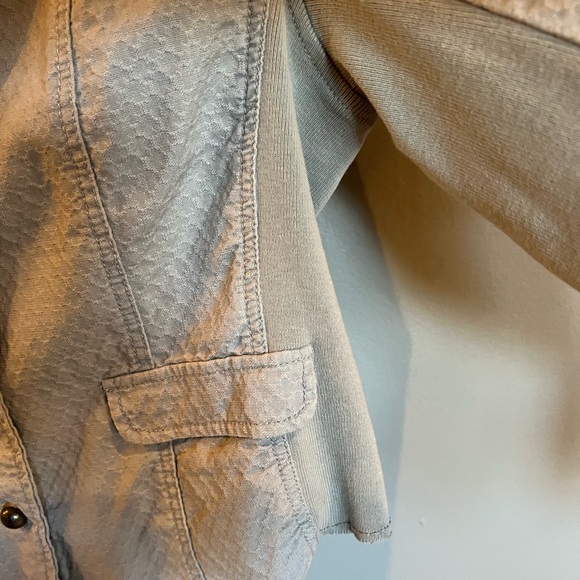 Light bluegray lightweight button down dress jacket - Picture 6 of 9